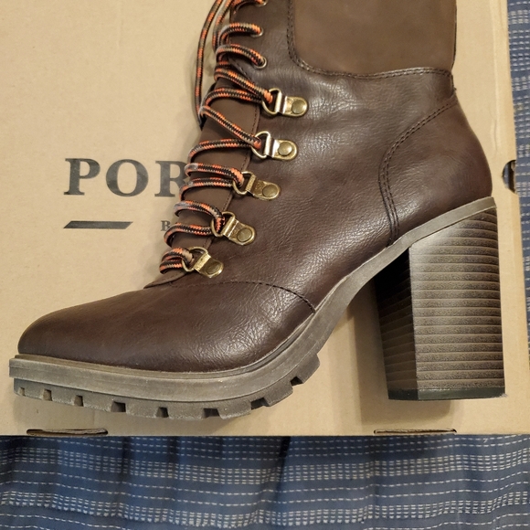 Portland Lace up boots 010 - Picture 4 of 11